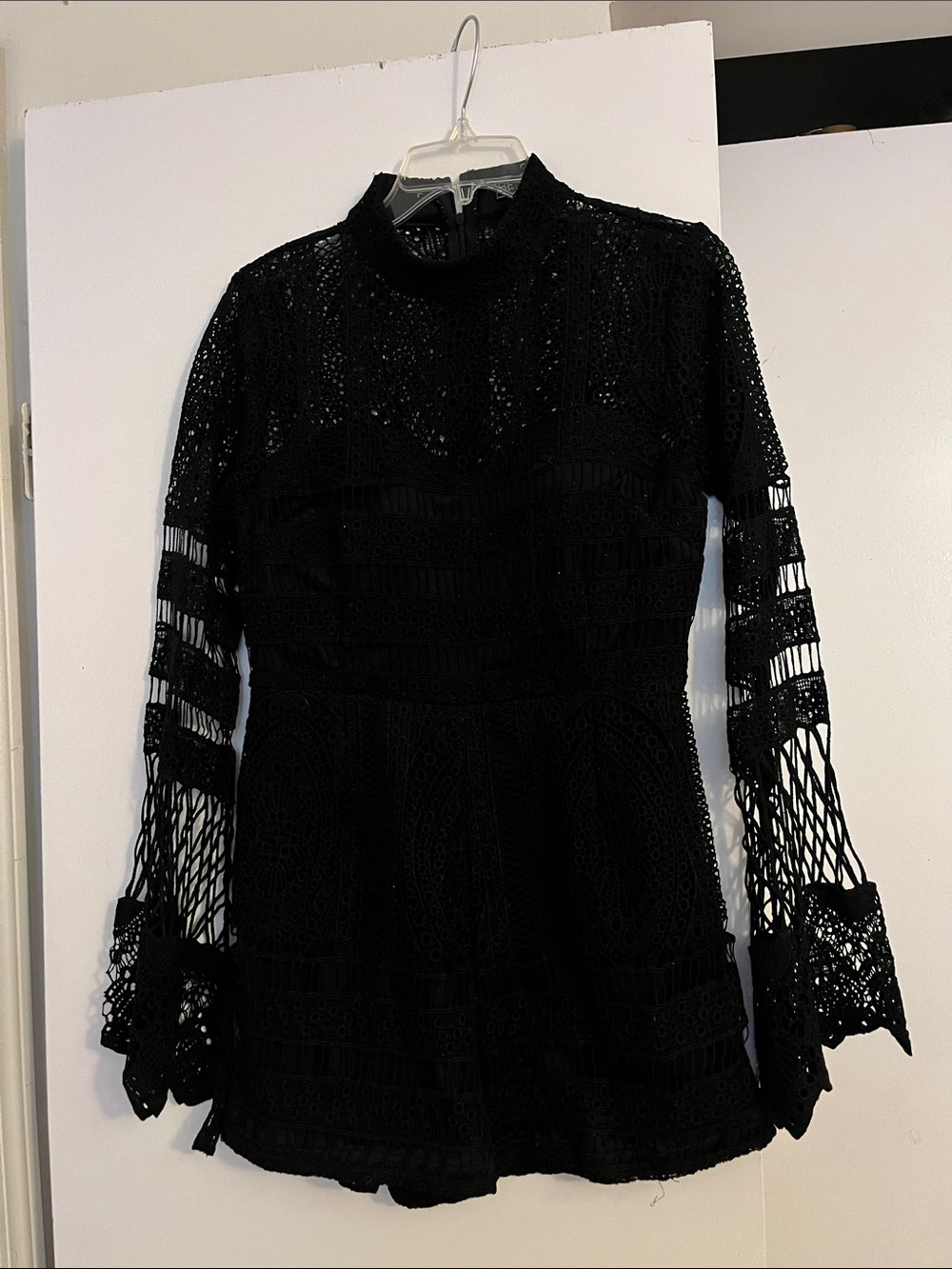 Black Lace Long-Sleeve Mini romper/jumpsuit